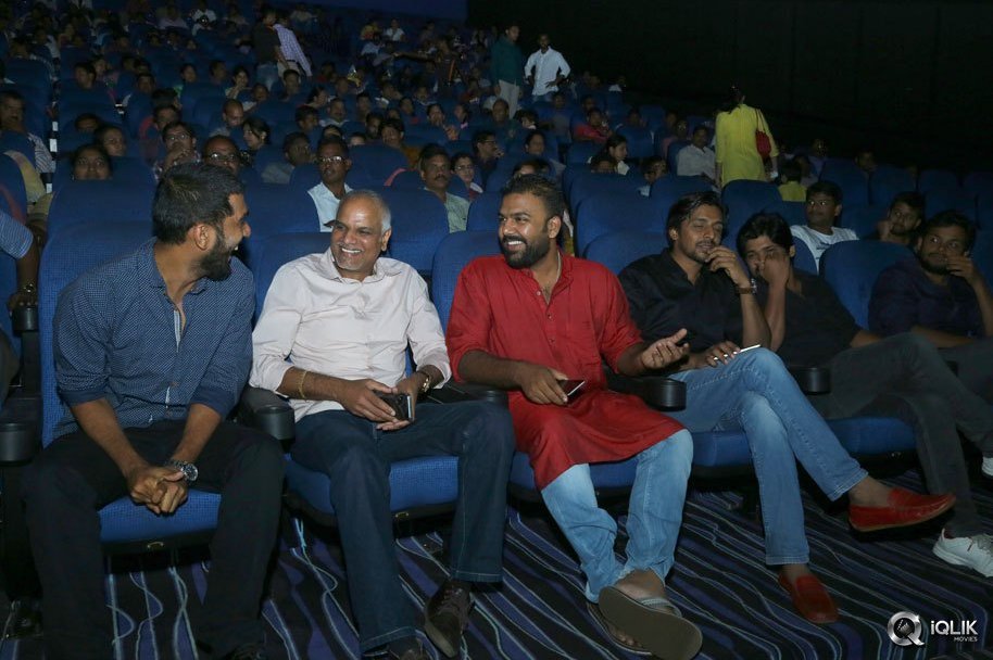 Pelli-Choopulu-Movie-Special-Premiere-Show-In-Vijayawada